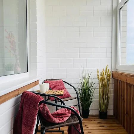 Seaview Sunrise Apartment *